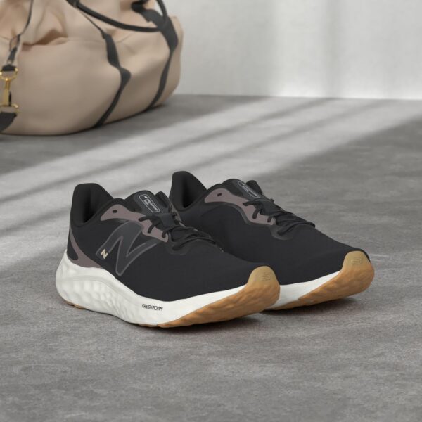 New Balance Women's Fresh Foam Arishi V4 Running Shoe - Image 3