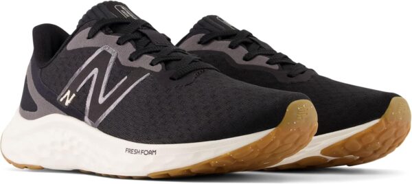New Balance Women's Fresh Foam Arishi V4 Running Shoe - Image 5