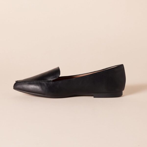 Amazon Essentials Women's Loafer Flat - Image 4